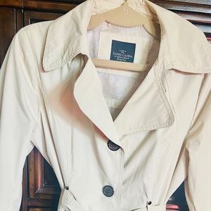 Faded Glory Off White Women’s Classic Belted Rain Coat